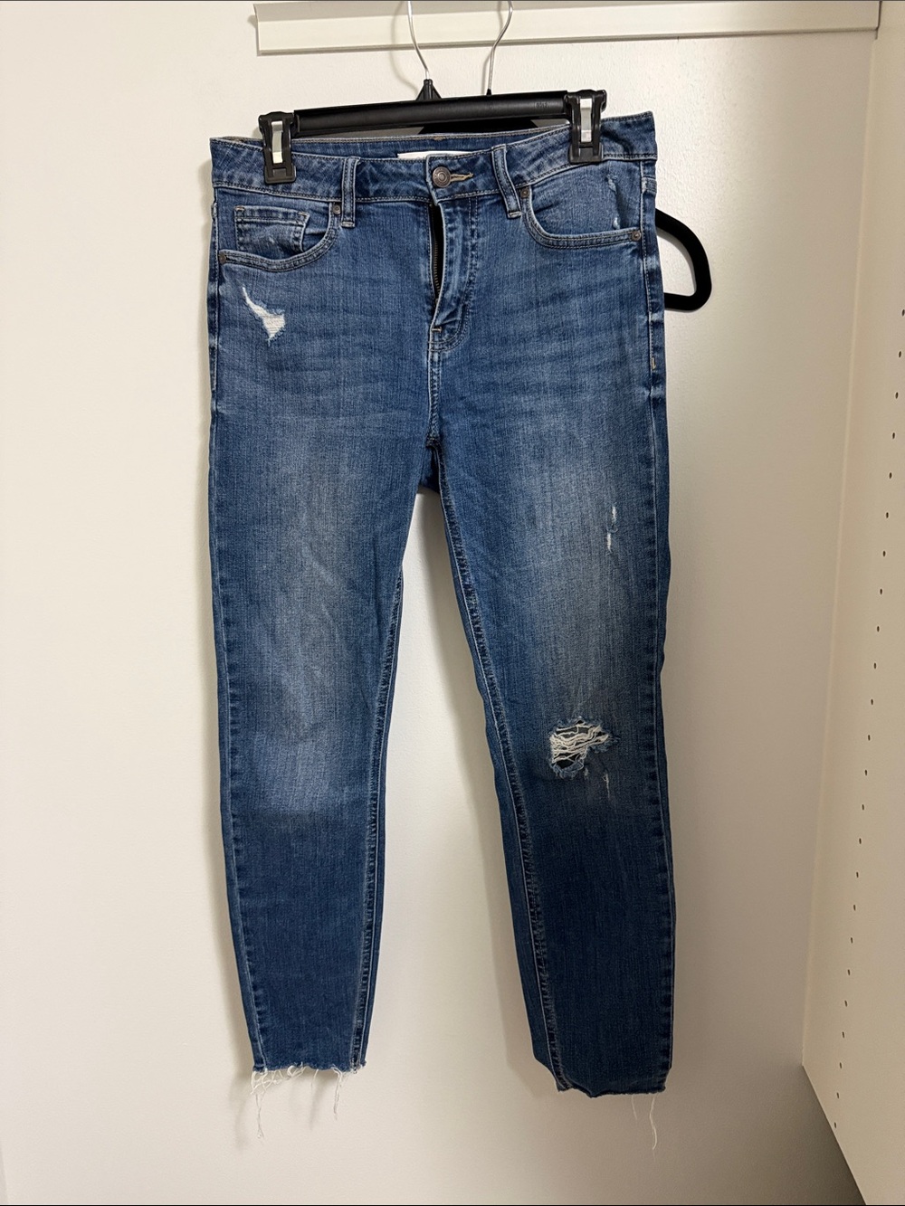 Women's Straight Leg Distressed Jeans in Blue